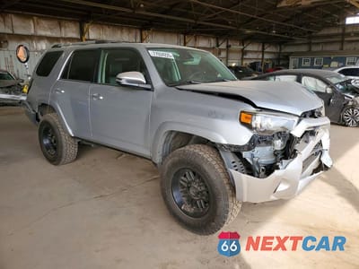 Czwarte zdjęcie samochodu z boku: 2021 TOYOTA 4RUNNER SR5 PREMIUM VIN:JTENU5JR8M5872547 - miniatura