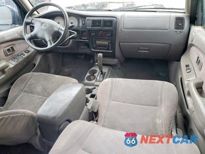 Zdjęcie 8 z 11 samochodu: 2001 TOYOTA TACOMA DOUBLE CAB PRERUNNER VIN:5TEGN92N31Z812293 - miniatura