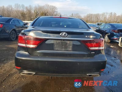 Zdjęcie 6 z 11 samochodu: 2015 LEXUS LS 460 VIN:JTHCL5EF2F5024521 - miniatura