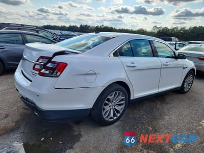 Trzecie zdjęcie samochodu z tyłu: 2017 FORD TAURUS LIMITED VIN:1FAHP2F81HG108336 - miniatura