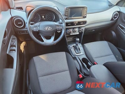 Zdjęcie 8 z 12 samochodu: 2021 HYUNDAI KONA SEL VIN:KM8K2CAA7MU614596 - miniatura