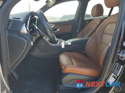 Zdjęcie 7 z 13 samochodu: 2021 MERCEDES-BENZ GLC 300 4MATIC VIN:W1N0G8EB7MV311642 - miniatura