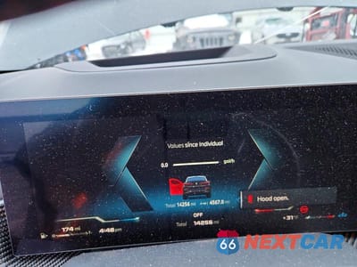 Zdjęcie 9 z 12 samochodu: 2025 BMW X6 M60I VIN:5UX43EX05S9Z23065 - miniatura