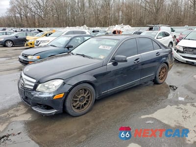 2013 MERCEDES-BENZ C 300 4MATIC WDDGF8ABXDR269612 - główne zdjęcie licytacji z USA - miniatura