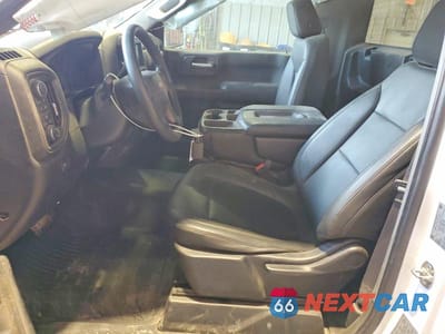 Zdjęcie 7 z 11 samochodu: 2020 CHEVROLET SILVERADO K1500 VIN:3GCNYAEHXLG210964 - miniatura