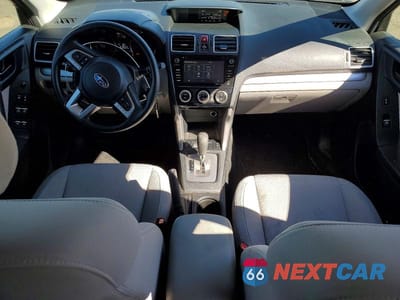 Zdjęcie 8 z 11 samochodu: 2017 SUBARU FORESTER 2.5I PREMIUM VIN:JF2SJAGC8HH556180 - miniatura