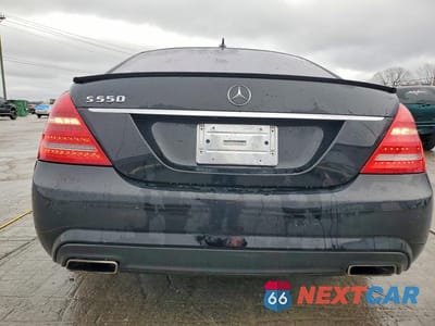 Zdjęcie 6 z 11 samochodu: 2013 MERCEDES-BENZ S 550 VIN:WDDNG7DB8DA494233 - miniatura