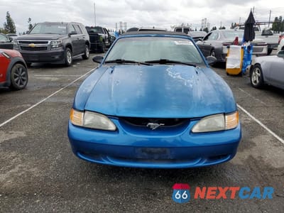 Piąte zdjęcie samochodu w środku: 1994 FORD MUSTANG VIN:1FALP4441RF125375 - miniatura