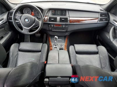 Zdjęcie 8 z 13 samochodu: 2011 BMW X5 XDRIVE50I VIN:5UXZV8C58BL420569 - miniatura