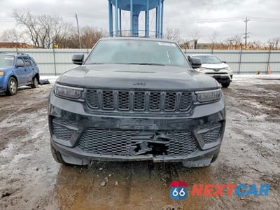 Piąte zdjęcie samochodu w środku: 2024 JEEP GRAND CHEROKEE LAREDO VIN:1C4RJHAG2RC263696 - miniatura