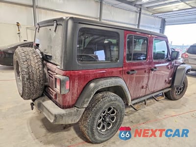 Trzecie zdjęcie samochodu z tyłu: 2021 JEEP WRANGLER UNLIMITED SPORT VIN:1C4HJXDN7MW576332 - miniatura