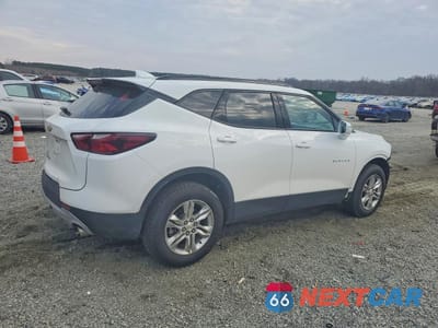 Trzecie zdjęcie samochodu z tyłu: 2019 CHEVROLET BLAZER 2LT VIN:3GNKBGRS8KS690986 - miniatura