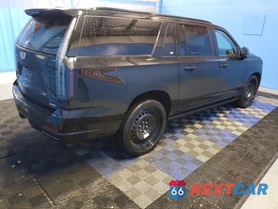 Trzecie zdjęcie samochodu z tyłu: 2026 CADILLAC ESCALADE ESV SPORT PLATINUM VIN:1GYS9RKL3TR139074 - miniatura