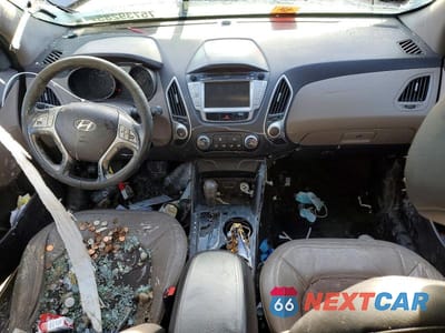 Zdjęcie 8 z 13 samochodu: 2010 HYUNDAI TUCSON GLS VIN:KM8JU3AC0AU018281 - miniatura