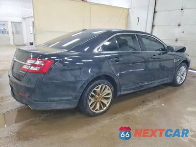 Trzecie zdjęcie samochodu z tyłu: 2019 FORD TAURUS LIMITED VIN:1FAHP2F89KG109807 - miniatura