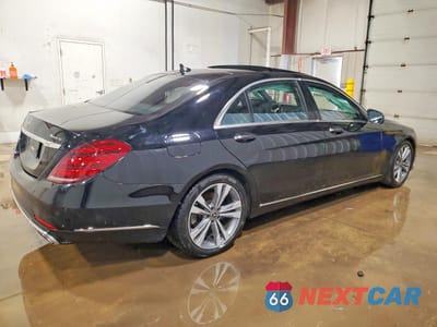 Trzecie zdjęcie samochodu z tyłu: 2018 MERCEDES-BENZ S 560 4MATIC VIN:WDDUG8GB0JA416201 - miniatura