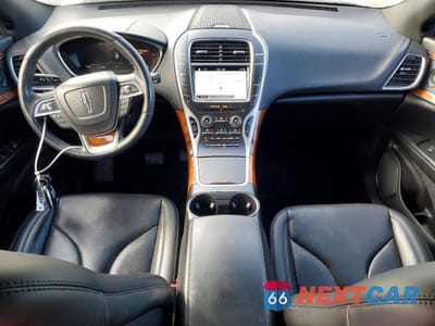 Zdjęcie 8 z 13 samochodu: 2019 LINCOLN NAUTILUS RESERVE VIN:2LMPJ8L95KBL31520 - miniatura