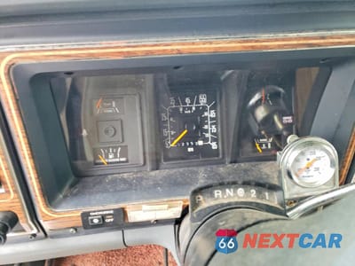 Zdjęcie 8 z 10 samochodu: 1991 FORD ECONOLINE E350 CUTAWAY VAN VIN:1FDKE30G2MHA88495 - miniatura