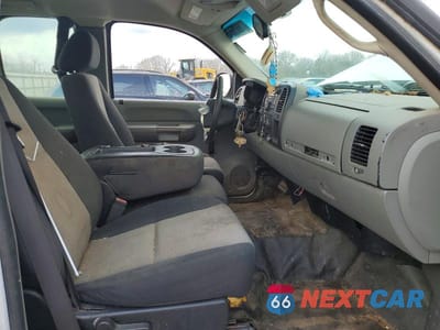 Zdjęcie 7 z 12 samochodu: 2007 CHEV SILVERADO VIN:1GCEC19C07Z531351 - miniatura