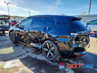 Drugie zdjęcie samochodu z przodu: 2025 BMW IX XDRIVE50 VIN:WB523CF03SCT67965 - miniatura