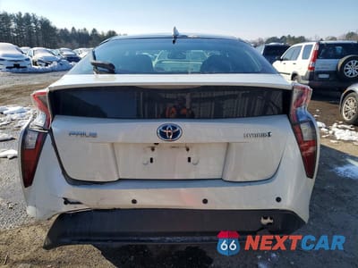 Zdjęcie 6 z 12 samochodu: 2016 TOYOTA PRIUS VIN:JTDKARFU5G3016451 - miniatura