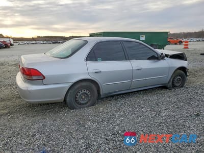Trzecie zdjęcie samochodu z tyłu: 2001 HONDA ACCORD VALUE VIN:1HGCF86621A041667 - miniatura