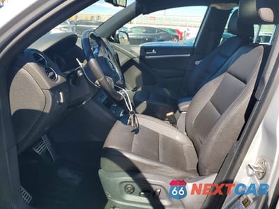 Zdjęcie 7 z 13 samochodu: 2016 VOLKSWAGEN TIGUAN S VIN:WVGAV7AX1GW086495 - miniatura