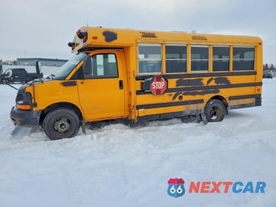 Drugie zdjęcie samochodu z przodu: 2011 THOMAS MINOTOUR G4500 - SCHOOL BUS VIN:1GB6G5BG0B1104891 - miniatura