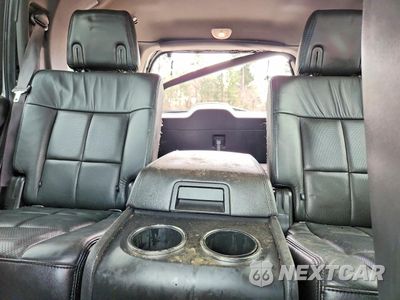 Zdjęcie 10 z 14 samochodu: 2011 LINCOLN NAVIGATOR VIN:5LMJJ2H58BEJ08216 - miniatura