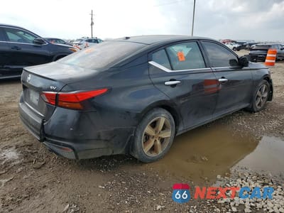 Trzecie zdjęcie samochodu z tyłu: 2019 NISSAN ALTIMA SV VIN:1N4BL4DV4KC105712 - miniatura