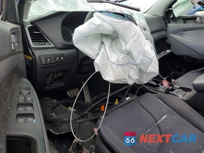 Zdjęcie 8 z 11 samochodu: 2017 HYUNDAI TUCSON LIMITED VIN:KM8J3CA26HU459465 - miniatura