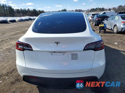 Zdjęcie 6 z 12 samochodu: 2025 TESLA MODEL Y VIN:7SAYGDED7SF260310 - miniatura