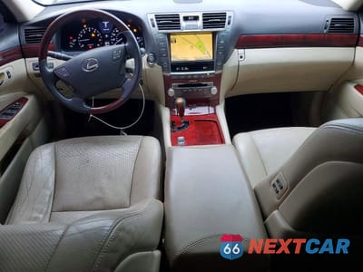 Zdjęcie 8 z 12 samochodu: 2011 LEXUS LS 460 L VIN:JTHDL5EF2B5003442 - miniatura