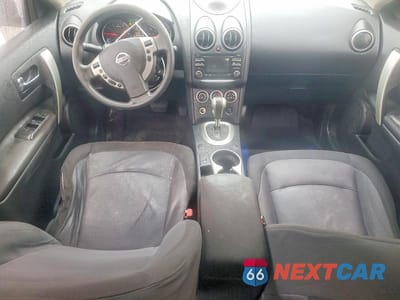 Zdjęcie 8 z 13 samochodu: 2015 NISSAN ROGUE VIN:JN8AS5MV2FW757459 - miniatura