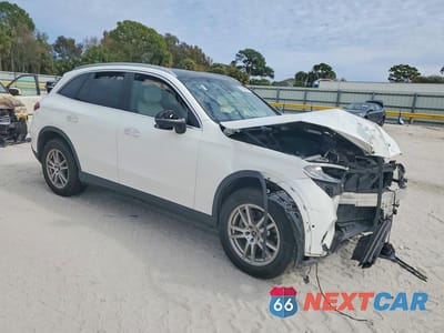 Czwarte zdjęcie samochodu z boku: 2023 MERCEDES-BENZ GLC 300 4MATIC VIN:W1NKM4HBXPU015384 - miniatura