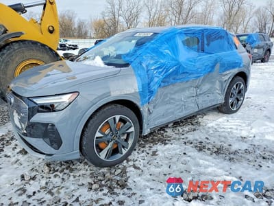 2022 AUDI Q4 E-TRON PREMIUM PLUS WA1H2BFZ4NP054134 - główne zdjęcie licytacji z USA - miniatura