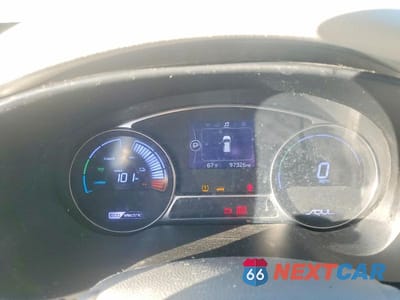 Zdjęcie 9 z 11 samochodu: 2017 KIA SOUL EV BASE VIN:KNDJP3AE5H7023014 - miniatura