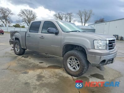 Czwarte zdjęcie samochodu z boku: 2008 GMC SIERRA K1500 VIN:2GTEK13M581187143 - miniatura