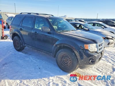 Czwarte zdjęcie samochodu z boku: 2009 FORD ESCAPE XLT VIN:1FMCU03G19KA90749 - miniatura