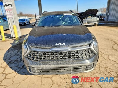 Piąte zdjęcie samochodu w środku: 2024 KIA SPORTAGE X-LINE VIN:5XYK6CDFXRG184636 - miniatura