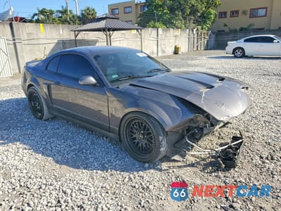 Czwarte zdjęcie samochodu z boku: 2003 FORD MUSTANG COBRA SVT VIN:1FAFP48Y93F385721 - miniatura