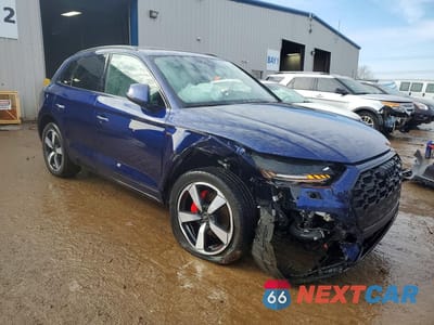 Czwarte zdjęcie samochodu z boku: 2024 AUDI Q5 PRESTIGE 45 VIN:WA1FAAFY9R2112768 - miniatura