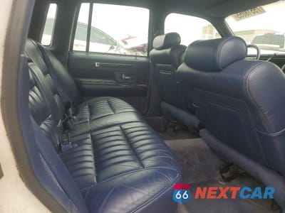 Zdjęcie 10 z 11 samochodu: 1994 LINCOLN TOWN CAR EXECUTIVE VIN:1LNLM81W6RY704376 - miniatura