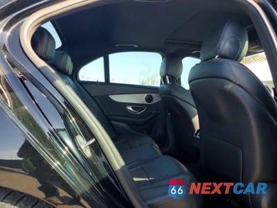Zdjęcie 10 z 12 samochodu: 2018 MERCEDES-BENZ C 300 VIN:55SWF4JB9JU242495 - miniatura