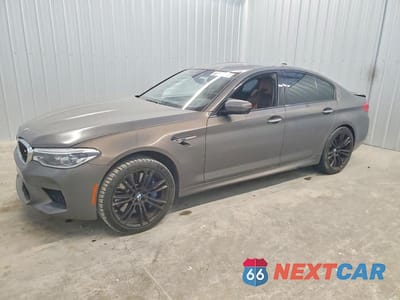 2018 BMW Motorrad M5 WBSJF0C58JB282204 - główne zdjęcie licytacji z USA - miniatura