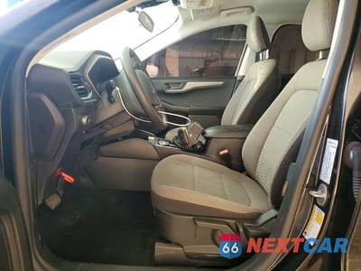 Zdjęcie 7 z 13 samochodu: 2021 FORD ESCAPE SE VIN:1FMCU9G68MUA76169 - miniatura