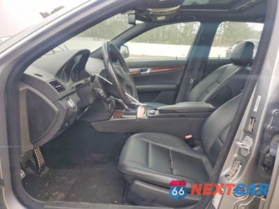 Zdjęcie 7 z 12 samochodu: 2009 MERCEDES-BENZ C 300 4MATIC VIN:WDDGF81XX9R047719 - miniatura
