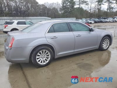Trzecie zdjęcie samochodu z tyłu: 2014 CHRYSLER 300 VIN:2C3CCAAG2EH118984 - miniatura