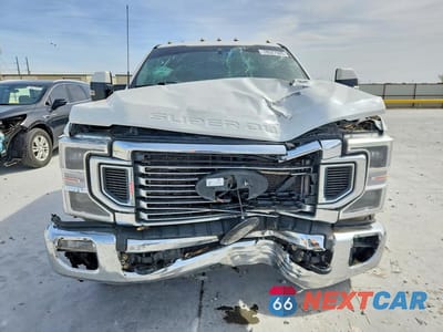 Piąte zdjęcie samochodu w środku: 2022 FORD F350 SUPER DUTY VIN:1FT8W3DT4NEE17333 - miniatura