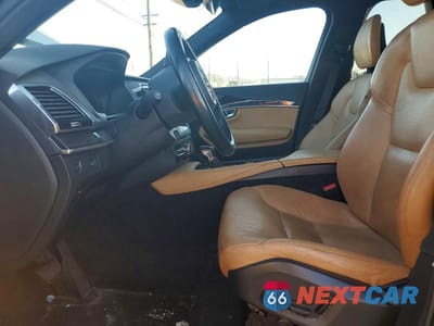 Zdjęcie 7 z 12 samochodu: 2018 VOLVO XC90 T6 VIN:YV4A22PK2J1368996 - miniatura